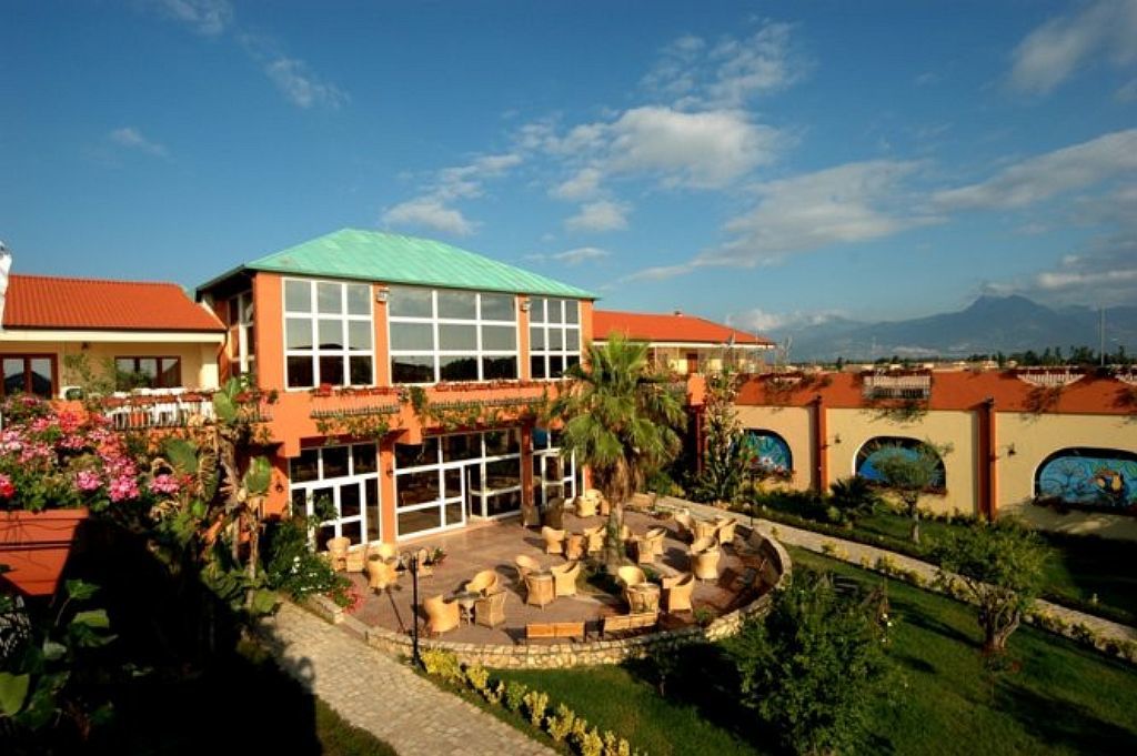 Minerva Club Resort & Golf มารีนา ดี ซีบารี ภายนอก รูปภาพ